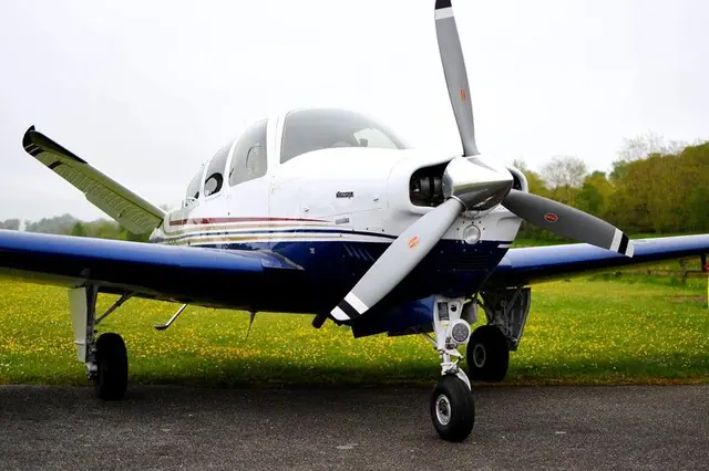 1982 Beechcraft V35B Bonanza [waas]