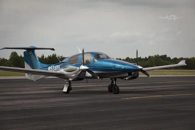 2025 Diamond DA62