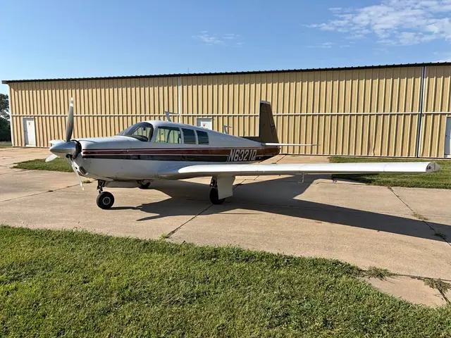 1967 Mooney M20F