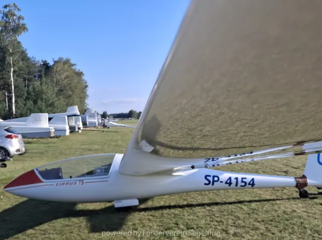 1976 Cirrus std B with trailer