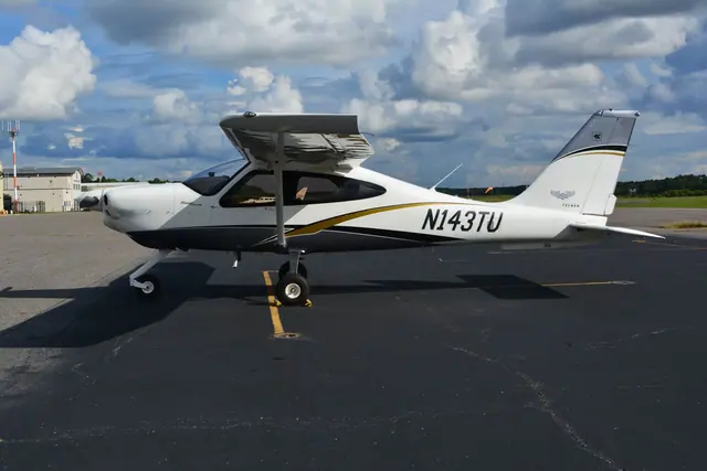 2016 Tecnam P2010