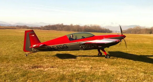 1993 Extra 300