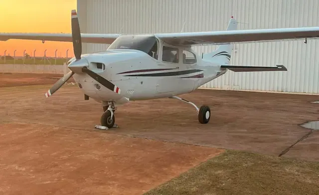 Cessna T210M – Year 1977 – 5,950 H.T.