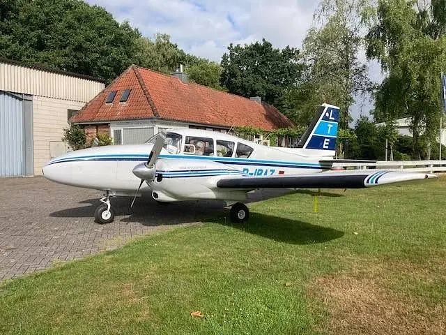 1952 Piper PA-23-250 Aztec