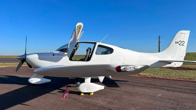 Cirrus SR22 - 2002 à venda no AeronavesàVenda
