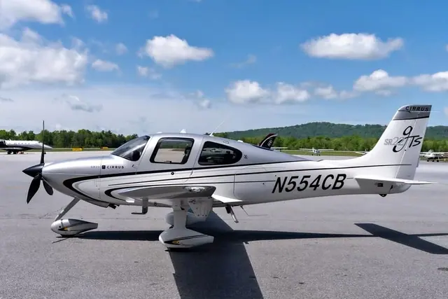 2010 Cirrus SR22
