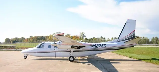 1984 Commander 1000