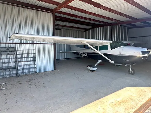1976 Cessna 182Q Skylane - P-Ponk 265HP, 134 SMOH, Glass Panel, Horton STOL