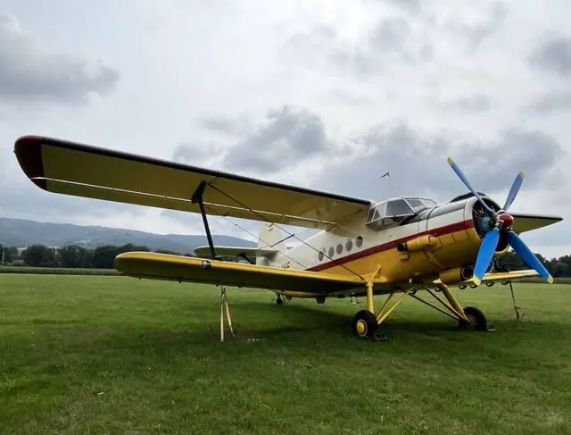1980 Hongdu Antonov An-2