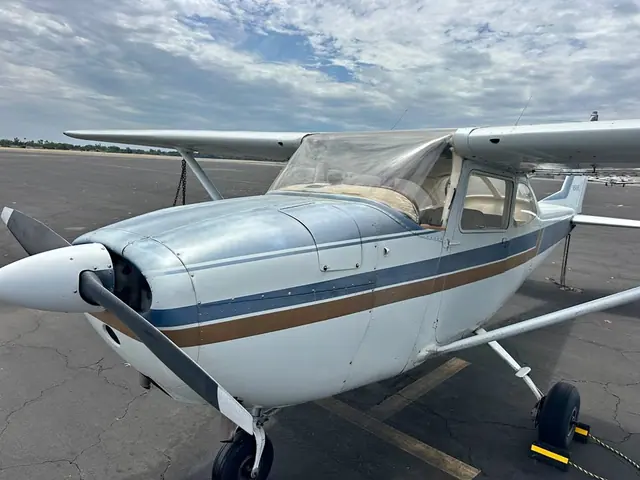 1965 Cessna 172F skyhawk