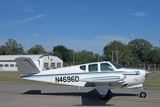 1957 Beechcraft H35 Bonanza