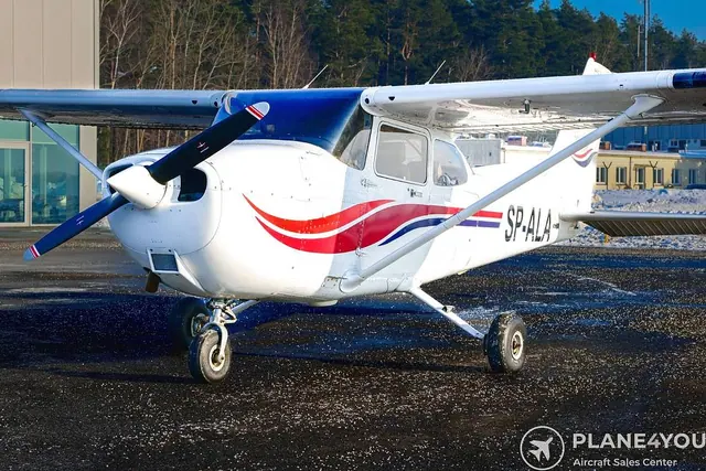1999 Cessna 172 Skyhawk S