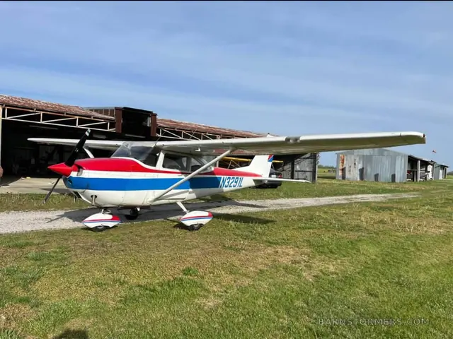 1967 C172 H Skyhawks