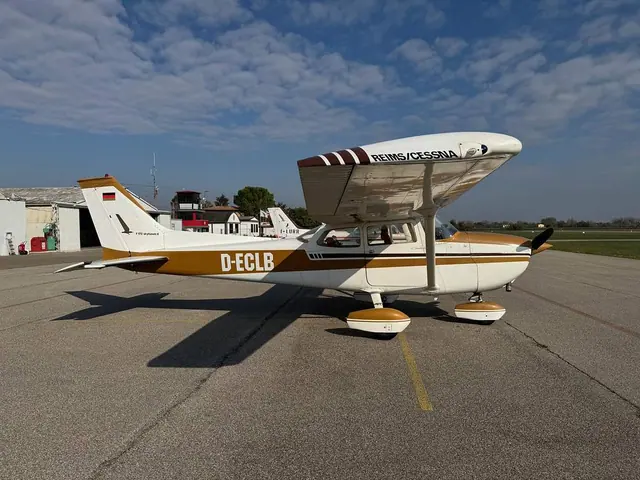 1975 Reims Aviation Cessna F-172 Skyhawk M
