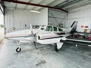 1970 Beechcraft E55 Baron