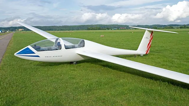 1978 Grob G-103 Twin Astir