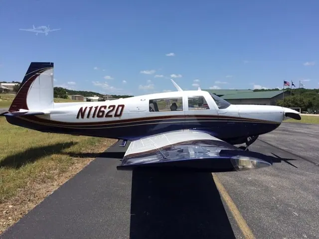 1983 Mooney M20K 231