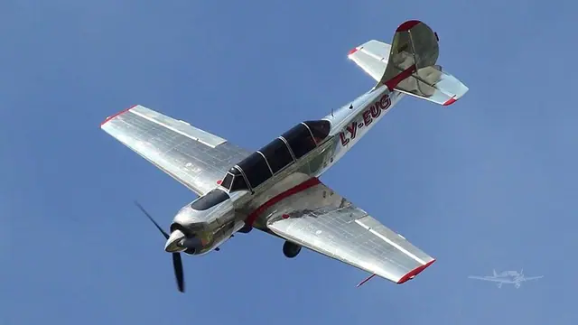 1983 Yakovlev YAK 52