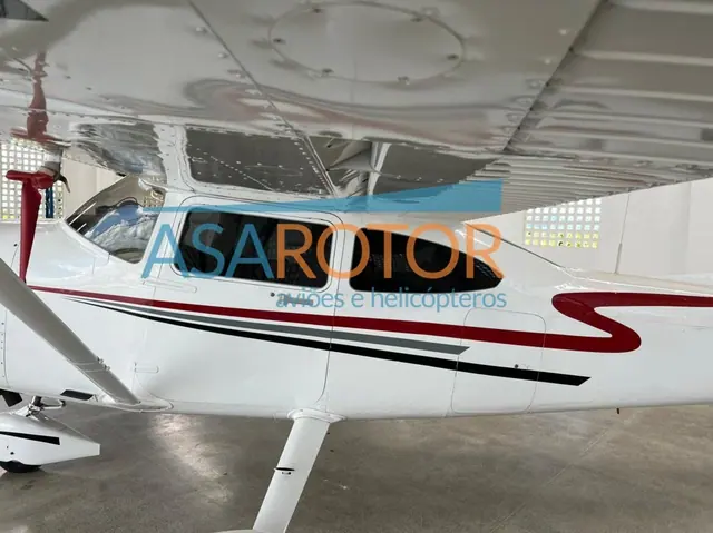 Cessna T182T Skylane Turbo 2001