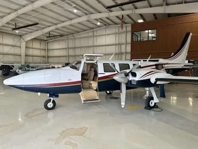 1984 Piper Aerostar, AR, United States