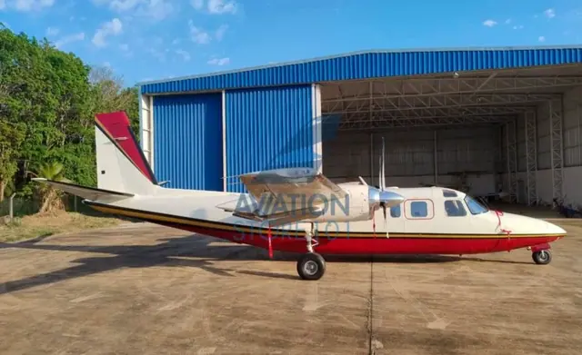 Twin Commander 690B – Year 1977