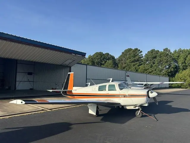 1966 Mooney M20C