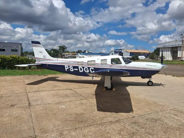 Piper Saratoga II TC 2000