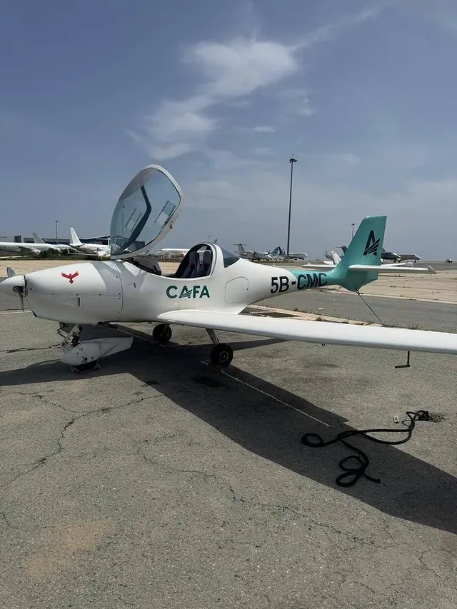 2007 Aquila AT-01