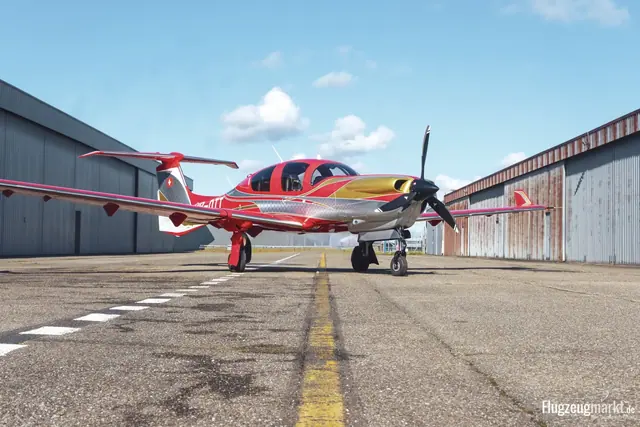 2022 Diamond Aircraft DA50 RG