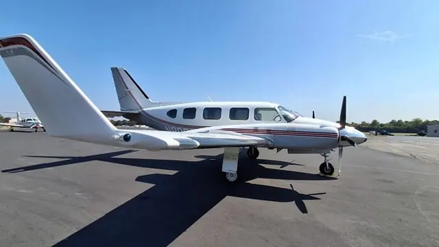 1980 Piper Navajo CR (N893CB)