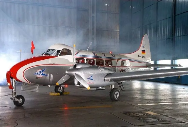 1949 De Havilland DH-104 Dove Mk 8