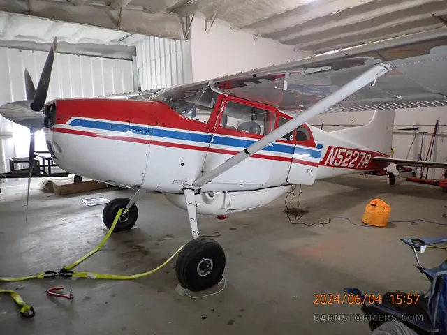 1976 Cessna A185F