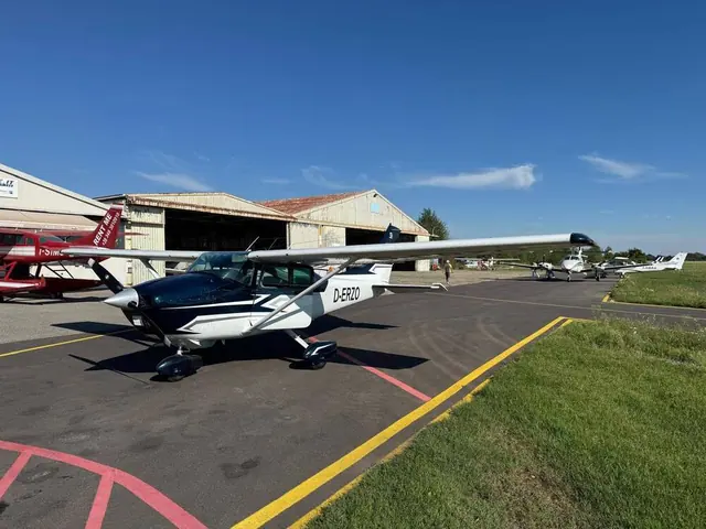 1981 Cessna 182 R