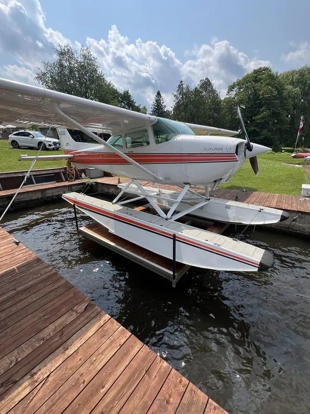 1984 Cessna 172Q Cutlass