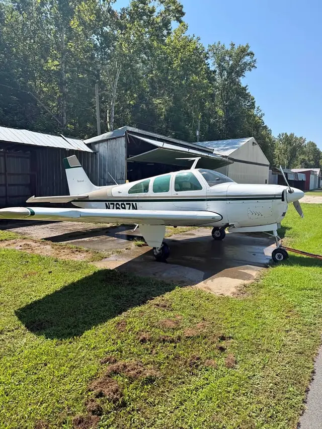 1968 Beechcraft E33