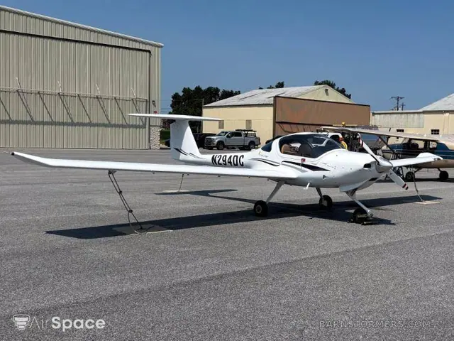 2008 Diamond DA20-CA