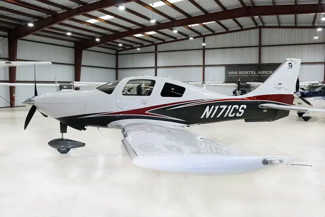 2015 Cessna Piston 240 TTX