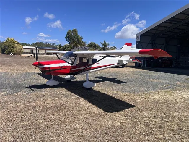 2000 Ultravia Pelican PL