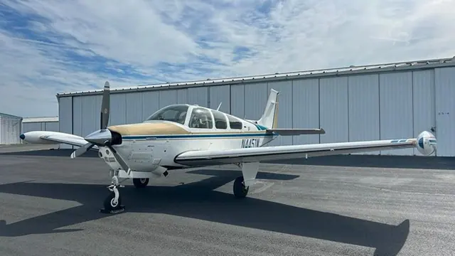 1974 Beechcraft F33A Bonanza
