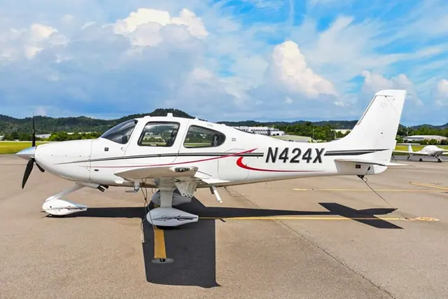 2014 Cirrus SR22-G5 (N424X)