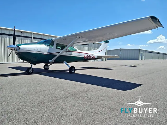 1976 Cessna 182P