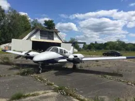 1980 Piper Aircraft Corporation / piper 44s-180