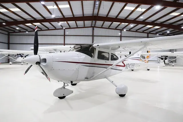 2001 Cessna 182T Skylane