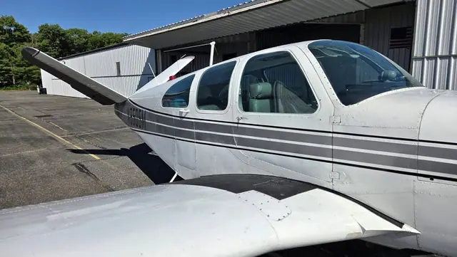 1963 Beechcraft P35 Bonanza - low time, Garmin panel