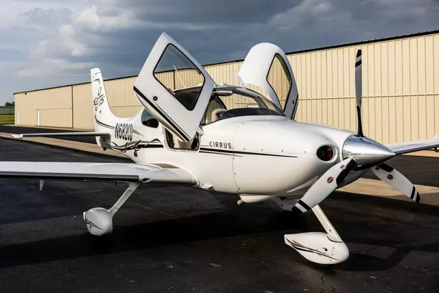 2006 SR22-G2 GTS (N682CD)