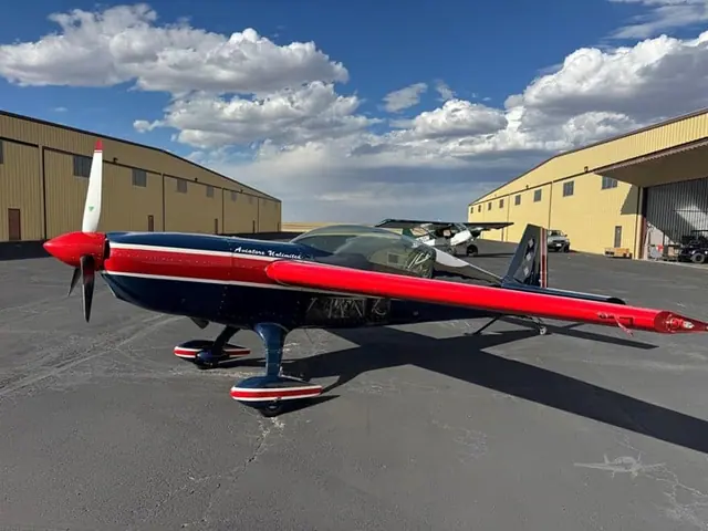 1991 Extra Aircraft EA 300