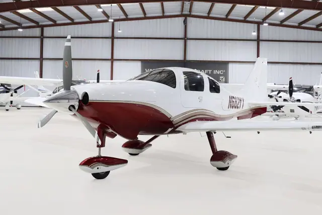 2006 Cessna 400 (N682YT)
