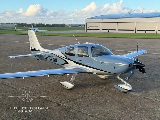 2024 Cirrus SR22T G7 GTS, England, United Kingdom (G-SVNN)