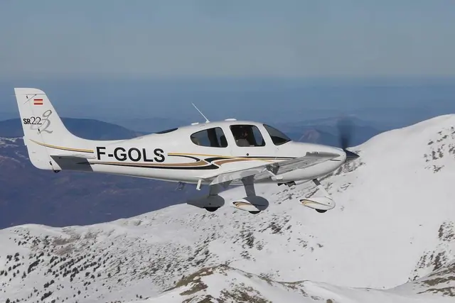 2005 Cirrus SR22 G2 GTS