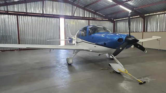 2017 Cirrus SR22-G6
